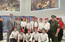 Юнармейский отряд нашей школы поучаствовал в мероприятии ко Дню России 